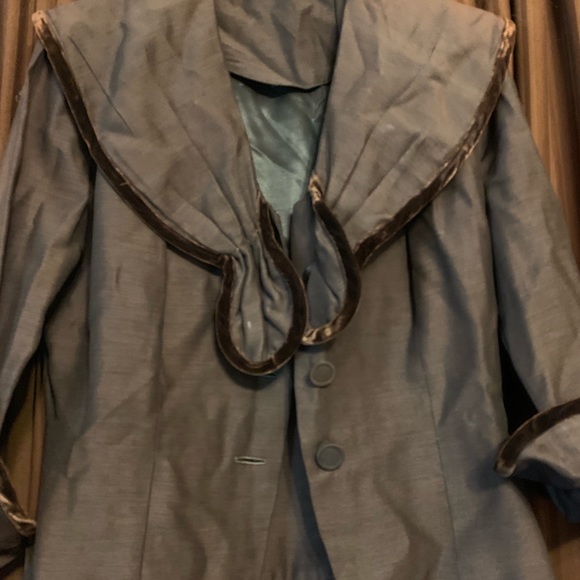 Victorian Vintage Jacket - Picture 2 of 3